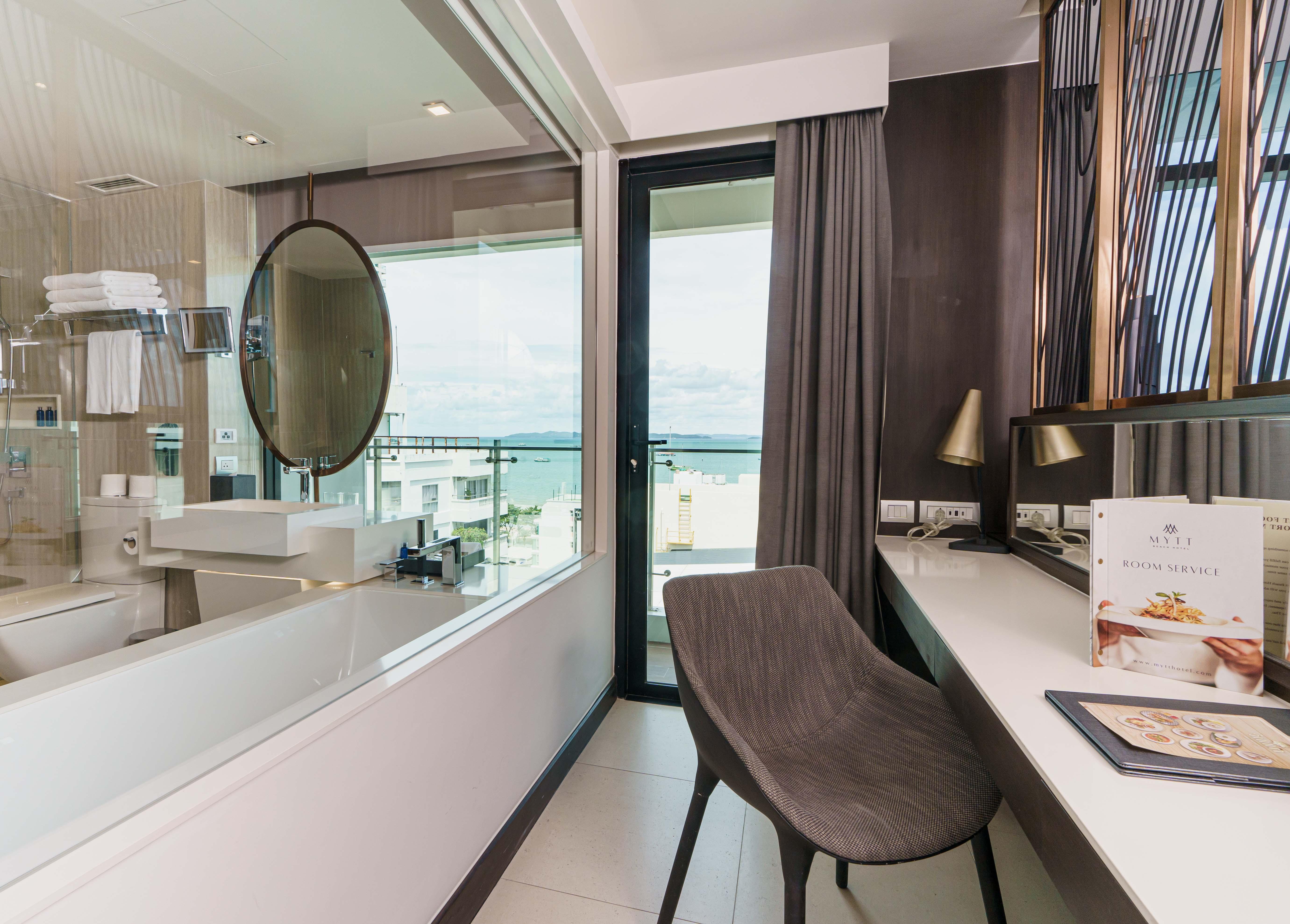 Mytt Hotel Pattaya - Sha Extra Plus Kültér fotó Deluxe Ocean View Room